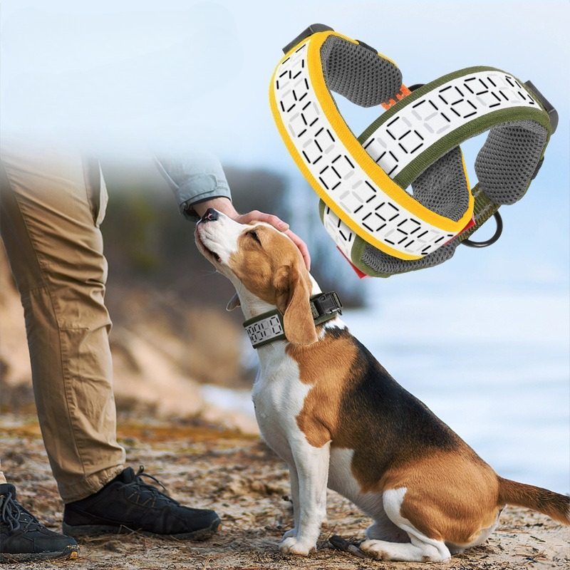 Outdoor Hunting Dog Collar - 大型犬用反射機能付き犬用首輪、調節可能で窒息防止、安全なネックカラー、ラブラドール、ハンティング、アクティブな犬種向け